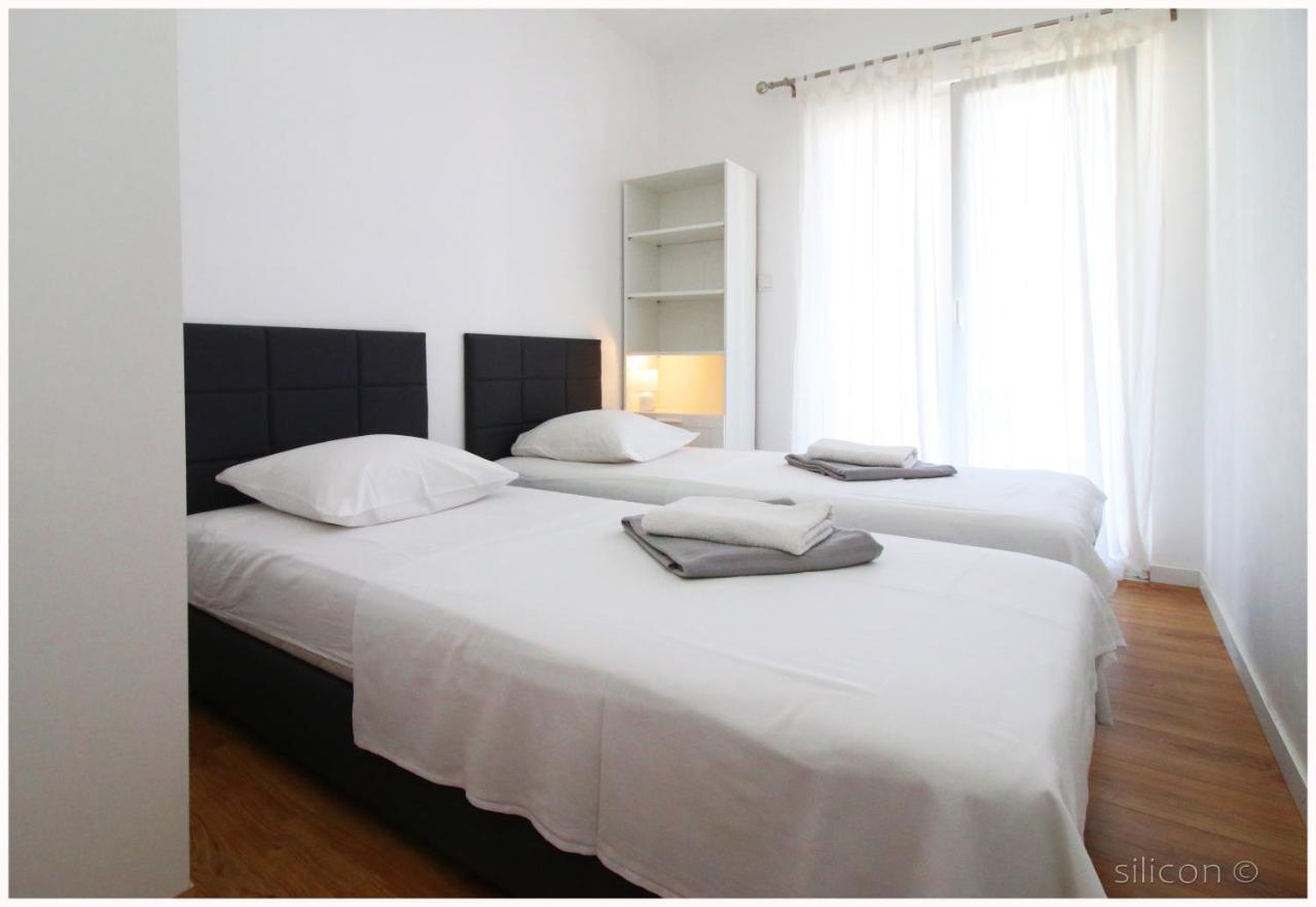 Apartman Silicon Primosten Exterior photo